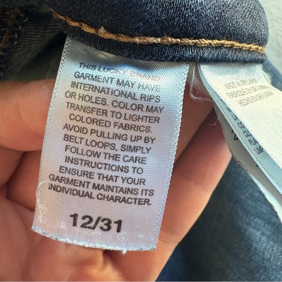 Lucky Brand The Bermuda Dark Blue Jean Shorts - 90s Y2K - Picture 11 of 17